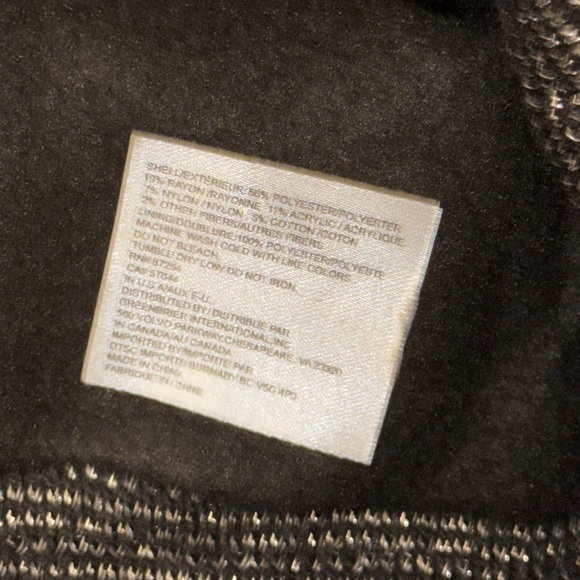 NWT Juncture women’s 2 piece winter bundle toboggan hat cap gloves black silver - Picture 9 of 9